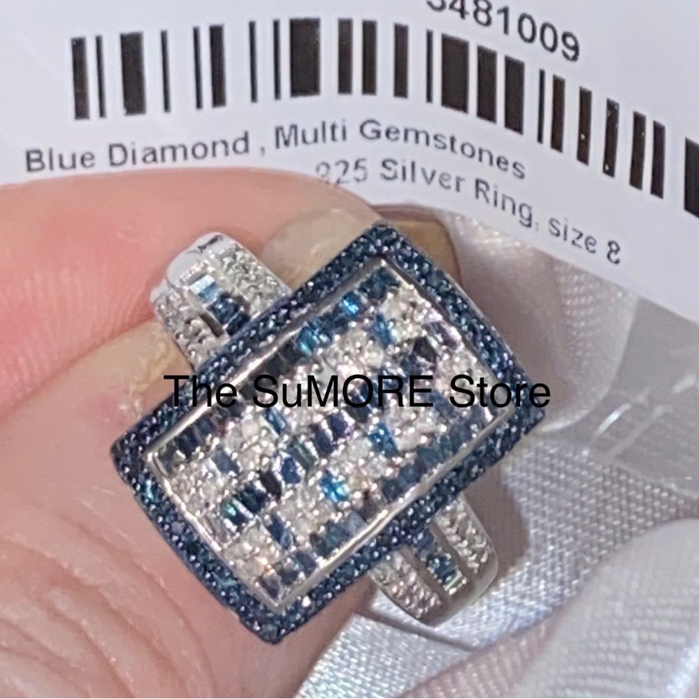 Diamond & Blue Diamond Ring